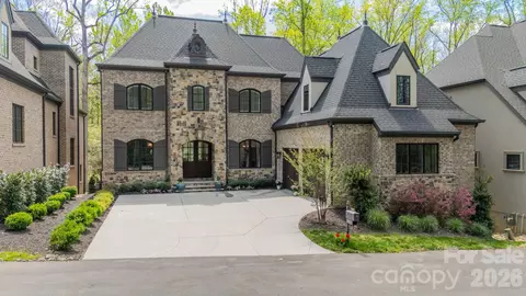 6006 Old Providence Ln, Charlotte, NC 28226