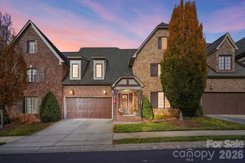 5212 Shepley Ct, Charlotte, NC 28226