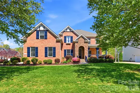1215 Nightingale Rd, Waxhaw, NC 28173