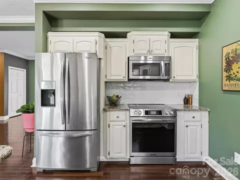 Kitchen - 150 White Pine Dr, Fletcher, NC 28732 photo 4 of 4