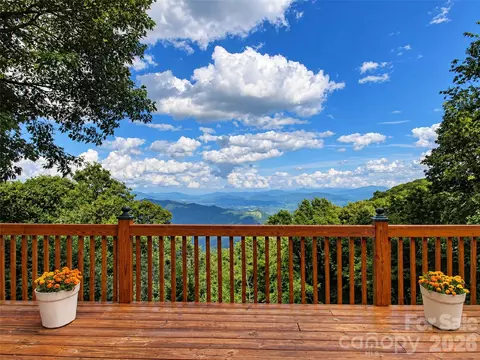 Exterior - 505 Middle Top Loop, Maggie Valley, NC 28751 photo 3 of 5