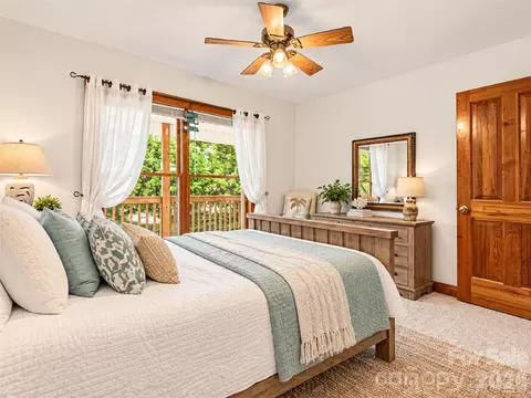 Bedroom - 505 Middle Top Loop, Maggie Valley, NC 28751 photo 7 of 11