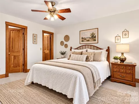 Bedroom - 505 Middle Top Loop, Maggie Valley, NC 28751 photo 9 of 11