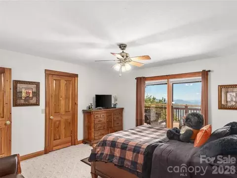 Bedroom - 505 Middle Top Loop, Maggie Valley, NC 28751 photo 5 of 11