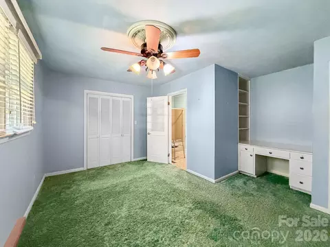 Bedroom - 1401 E Union St, Morganton, NC 28655 photo 1 of 8