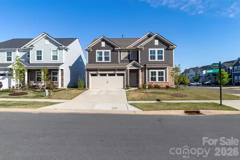 11104 Godwit Ln, Charlotte, NC 28278