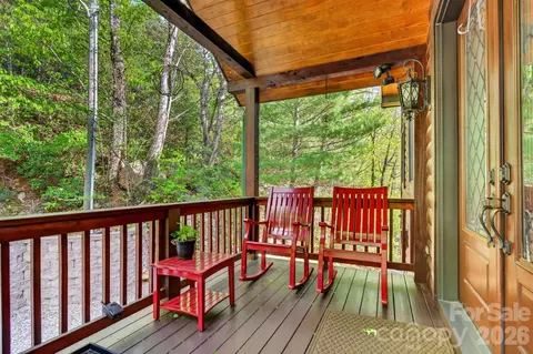 Exterior - 80 E Valley View Dr, Marion, NC 28752 photo 3 of 9