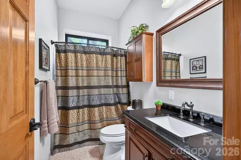 Bath - 80 E Valley View Dr, Marion, NC 28752 photo 7 of 7