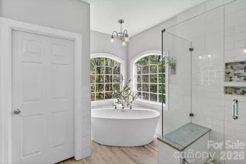 330 Chancelot Ln, Fort Mill, SC 29708 photo 3