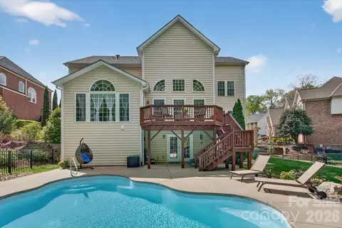 330 Chancelot Ln, Fort Mill, SC 29708 photo 37