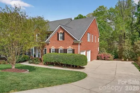 330 Chancelot Ln, Fort Mill, SC 29708 photo 34