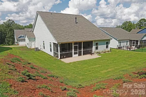 Exterior - 16136 Commodore Dr, Lancaster, SC 29720 photo 5 of 8