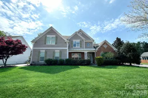 11106 Knight Castle Dr, Charlotte, NC 28277