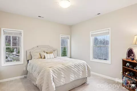 Bedroom - 14 Chandra Ln, Clyde, NC 28721 photo 4 of 6