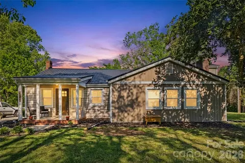 2341 Dixon Rd, Belmont, NC 28012