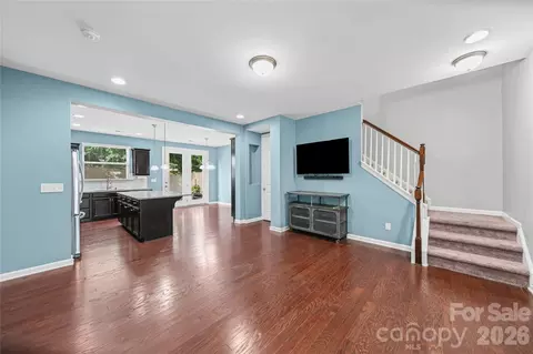 Living - 1108 Roderick Dr, Fort Mill, SC 29708 photo 2 of 4