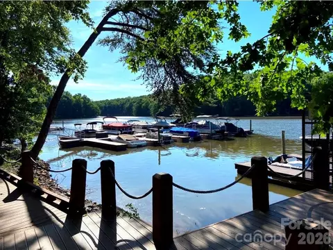 5023 American Bittern Ln, Charlotte, NC 28214