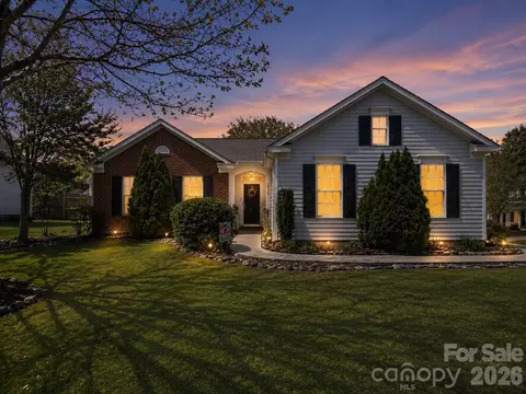 3307 Southern Ginger Dr, Indian Trail, NC 28079