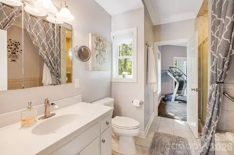 Bath - 91 Island View Ct, Mill Spring, NC 28756 photo 2 of 4