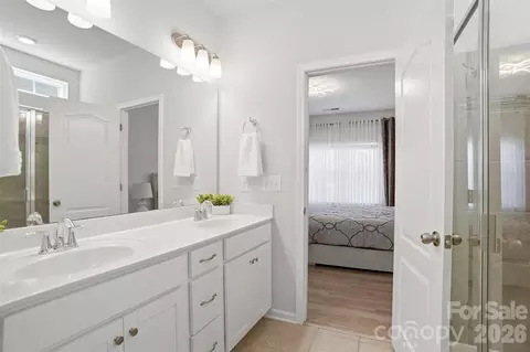 Bath - 1389 Loggerhead Dr, Lancaster, SC 29720 photo 1 of 2