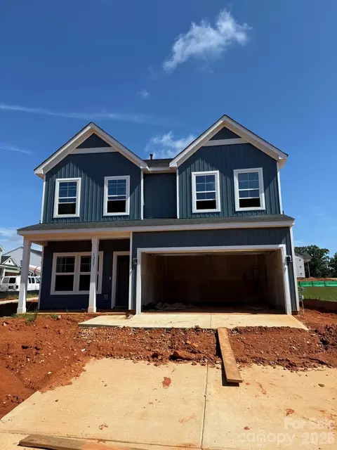 1227 Bansal Dr, Charlotte, NC 28215