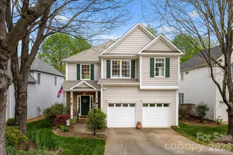 2112 Sablewood Dr, Charlotte, NC 28205