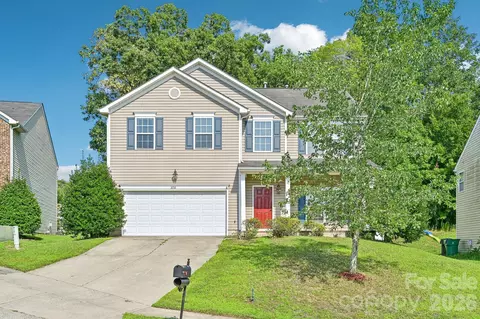 8718 Buttonwood Ct, Charlotte, NC 28215