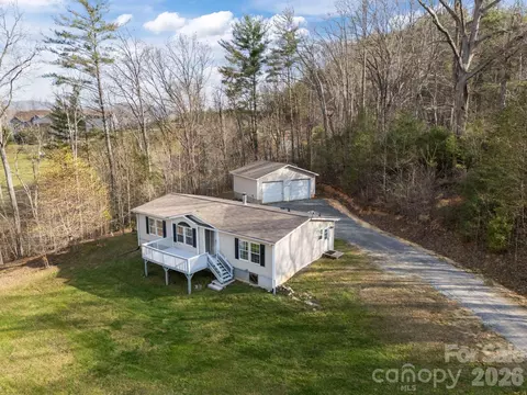 633 Allen Dr, Marshall, NC 28753