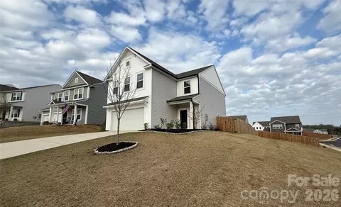 104 Mooring Dr, Statesville, NC 28677