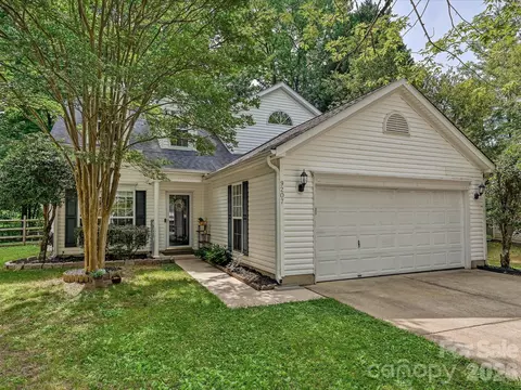 9207 Kimmel Ln, Charlotte, NC 28216