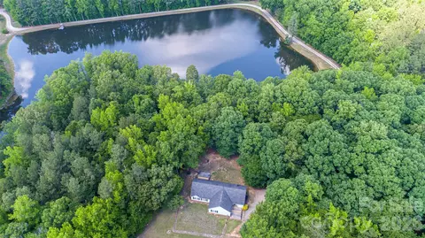 719 Phillipstown Rd, Kershaw, SC 29067