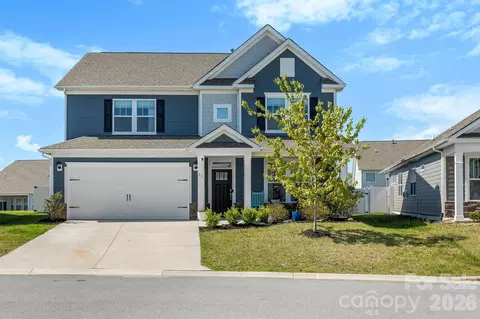 23 Thornberry Rd, Hendersonville, NC 28792