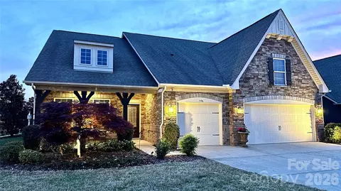 596 Moses Dr, Fort Mill, SC 29707