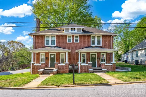 3 Rd Se Ave SE, Hickory, NC 28602