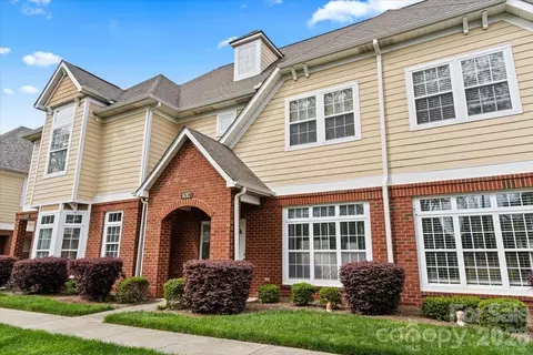 1017 Central Park Cir, Davidson, NC 28036