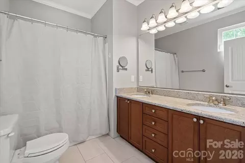 Bath - 1017 Central Park Cir, Davidson, NC 28036 photo 1 of 1