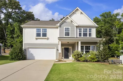 3212 Gilroy Dr, Fort Mill, SC 29707