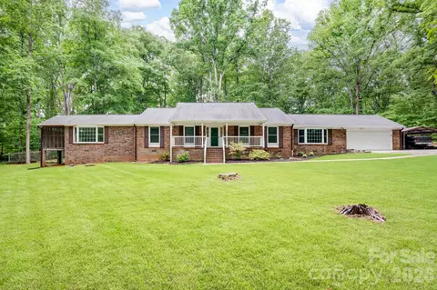 3330 Penshurst Rd, Rock Hill, SC 29730