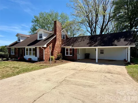 6257 W Nc 10 Hwy, Hickory, NC 28602