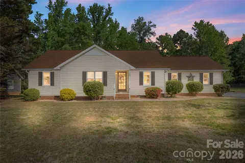 7408 Veranda Dr, Waxhaw, NC 28173