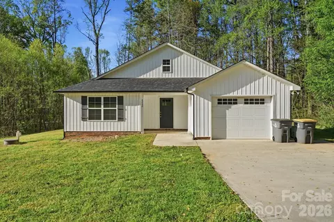 4242 Burgin St, Kannapolis, NC 28081