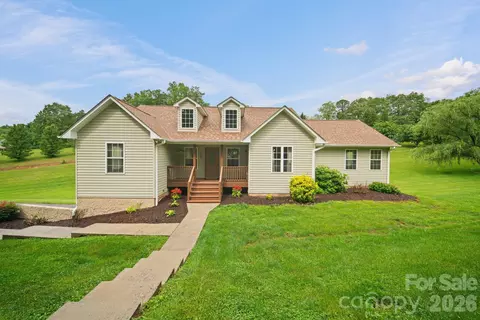77 Sherry Ln, Leicester, NC 28748