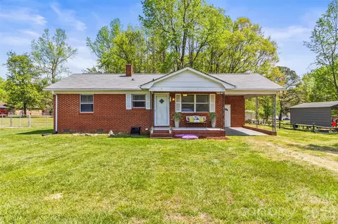 507 Jc Dellinger Rd, Cherryville, NC 28021