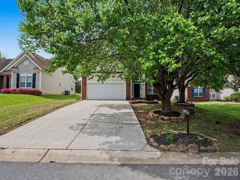 3749 Sipes Ln, Charlotte, NC 28269