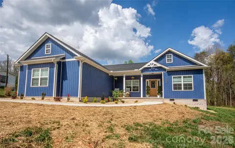 1686 Friendship Rd, Statesville, NC 28625