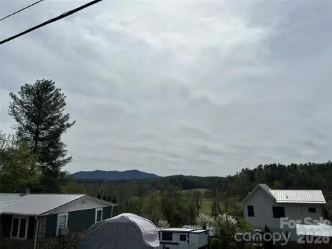 99999 Lamb 2 Ave #2, Asheville, NC 28806