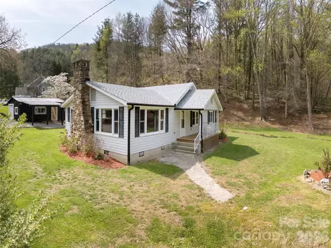 91 Rice Branch Rd, Asheville, NC 28804