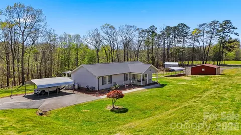 2981 Community Rd, Claremont, NC 28610