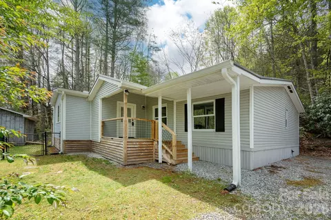 37 Camden Way, Rosman, NC 28772