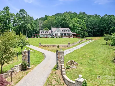 253 Odoms Chapel Rd, Bakersville, NC 28705
